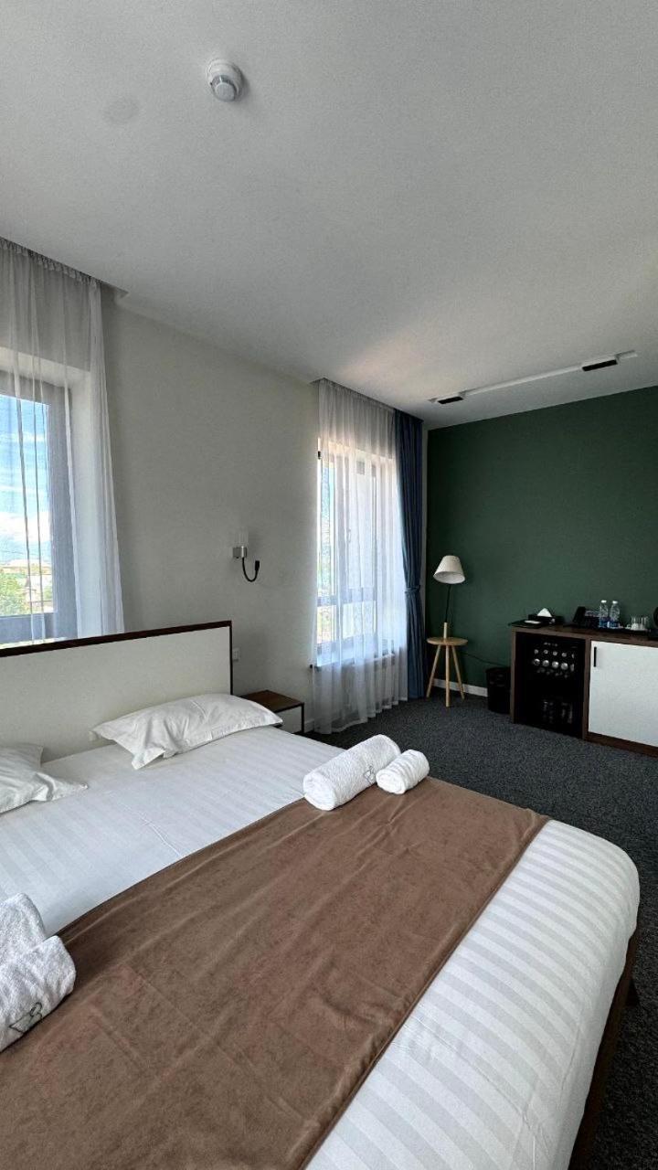 Hotel 78 Cafe Karakoł Zewnętrze zdjęcie