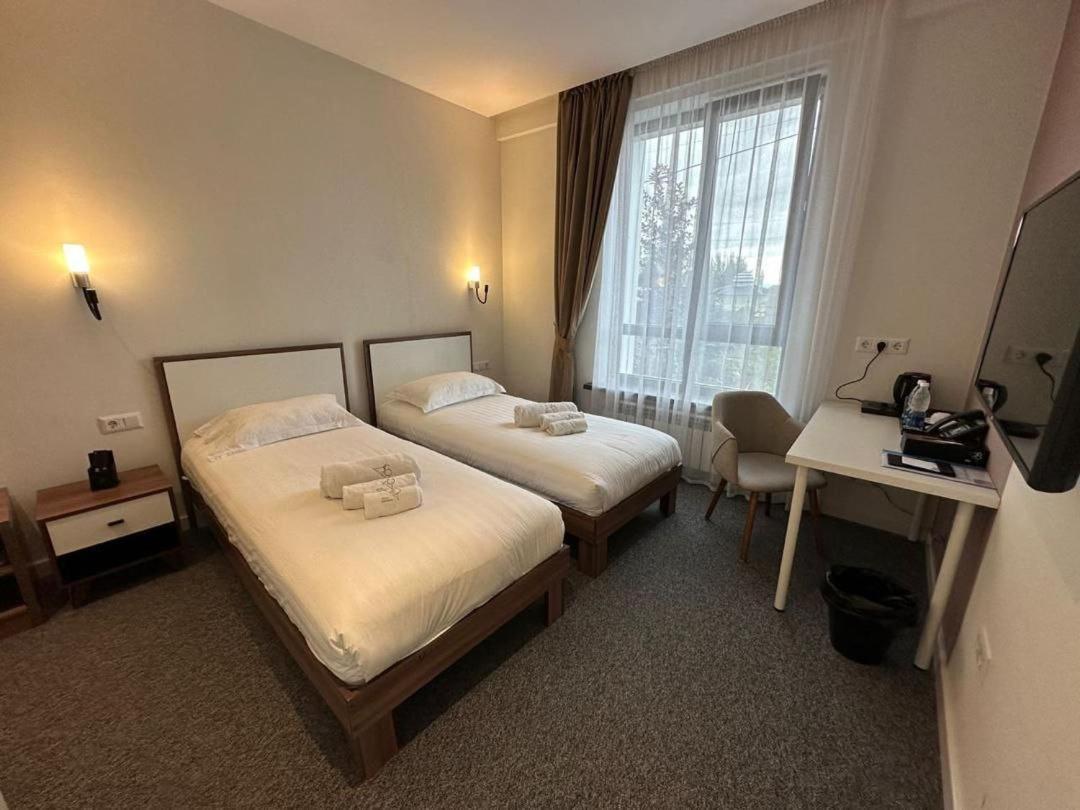 Hotel 78 Cafe Karakoł Zewnętrze zdjęcie